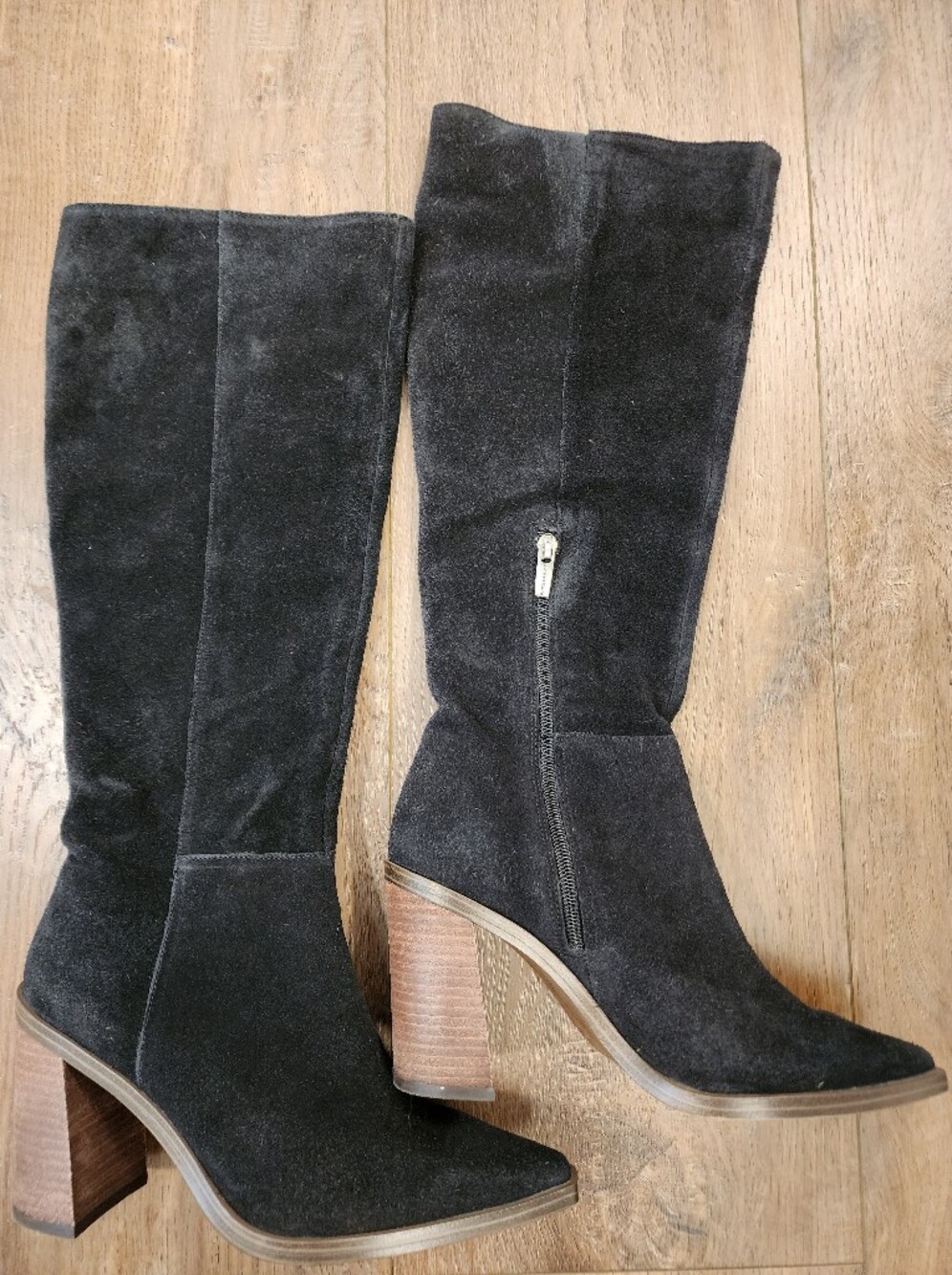 Vince Camuto Oyennda Knee High Boots Western Ointed Toe Block Heel Size 7.5